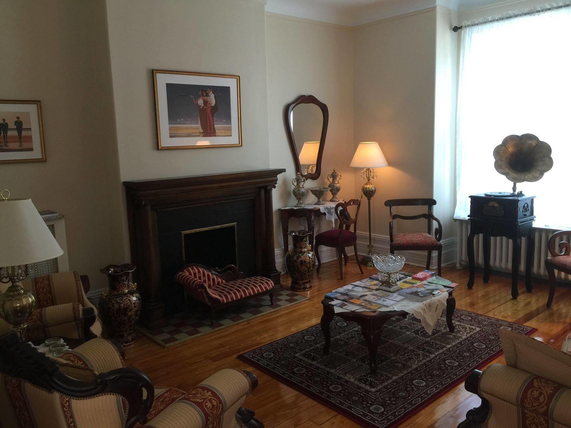 The Century House Bed And Breakfast Ottawa Exteriér fotografie